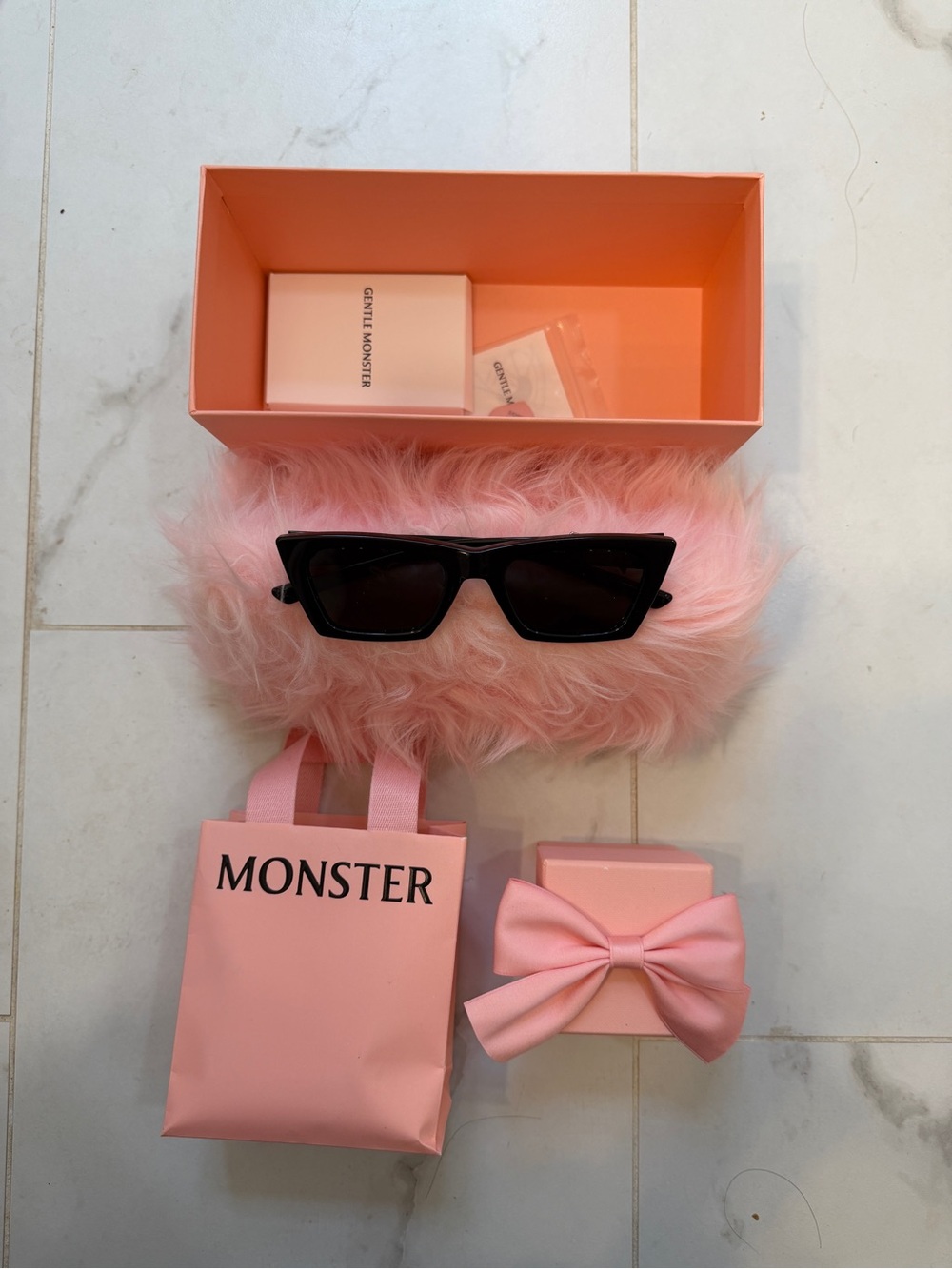 NWT GENTLE MONSTER X JENNIE JENTLE SALON BABY PONY SUNGLASSES + AILE.M CHARM
